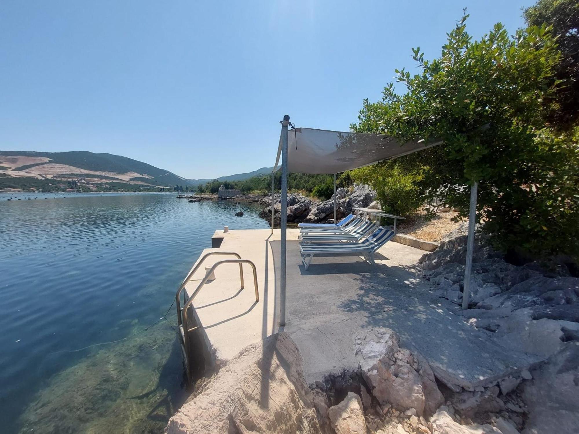 Apartments By The Sea Zuronja, Peljesac - 13202 Putniković Buitenkant foto
